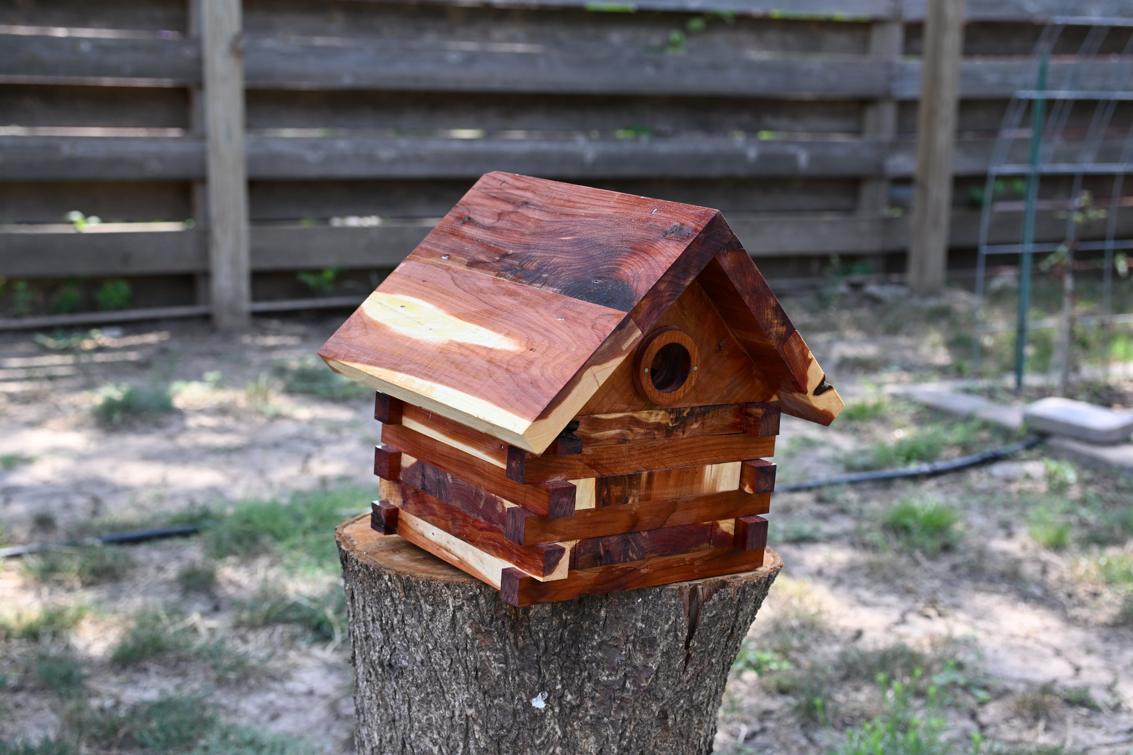 Log Cabin Birdhouse 103