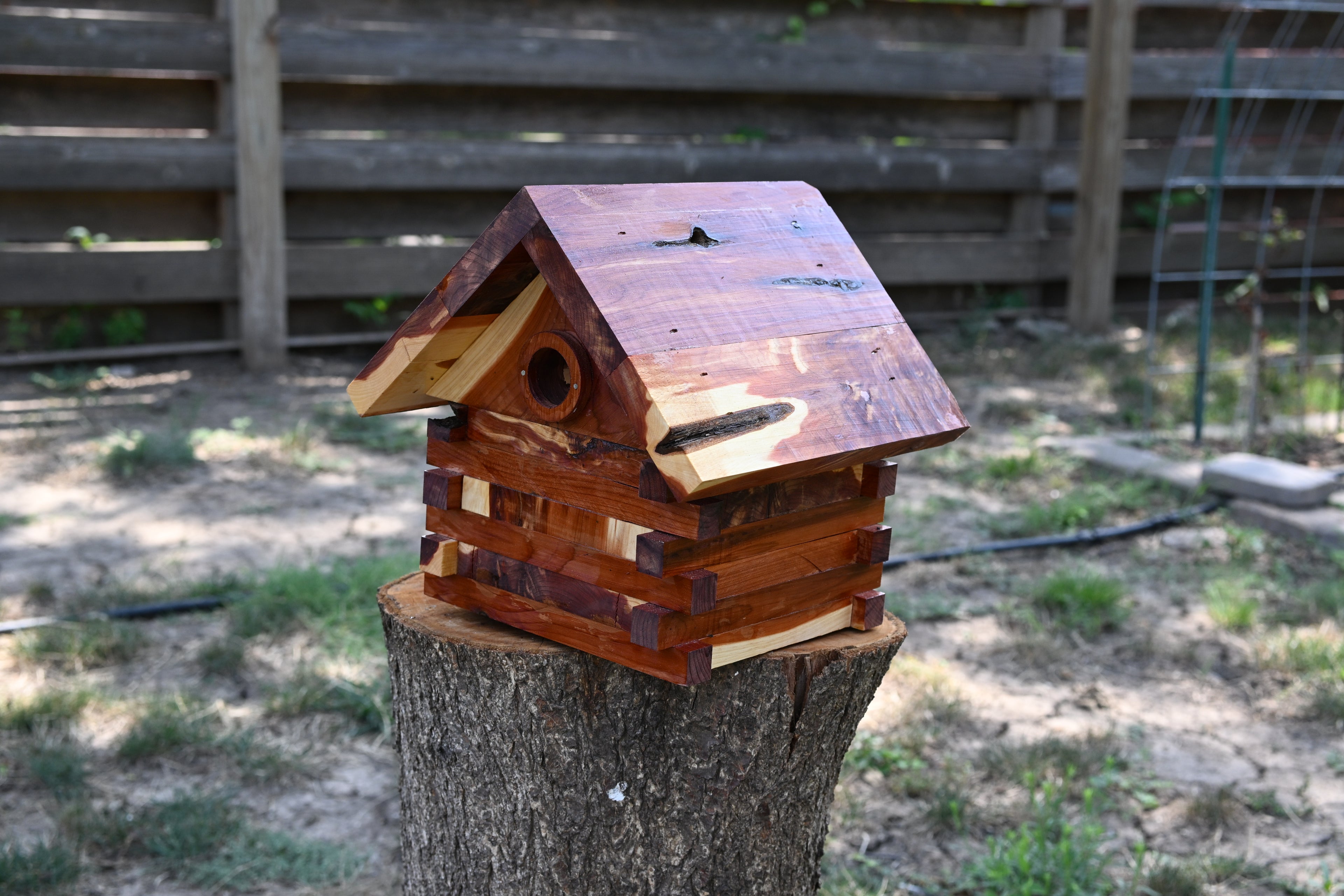 Log Cabin Birdhouse 103
