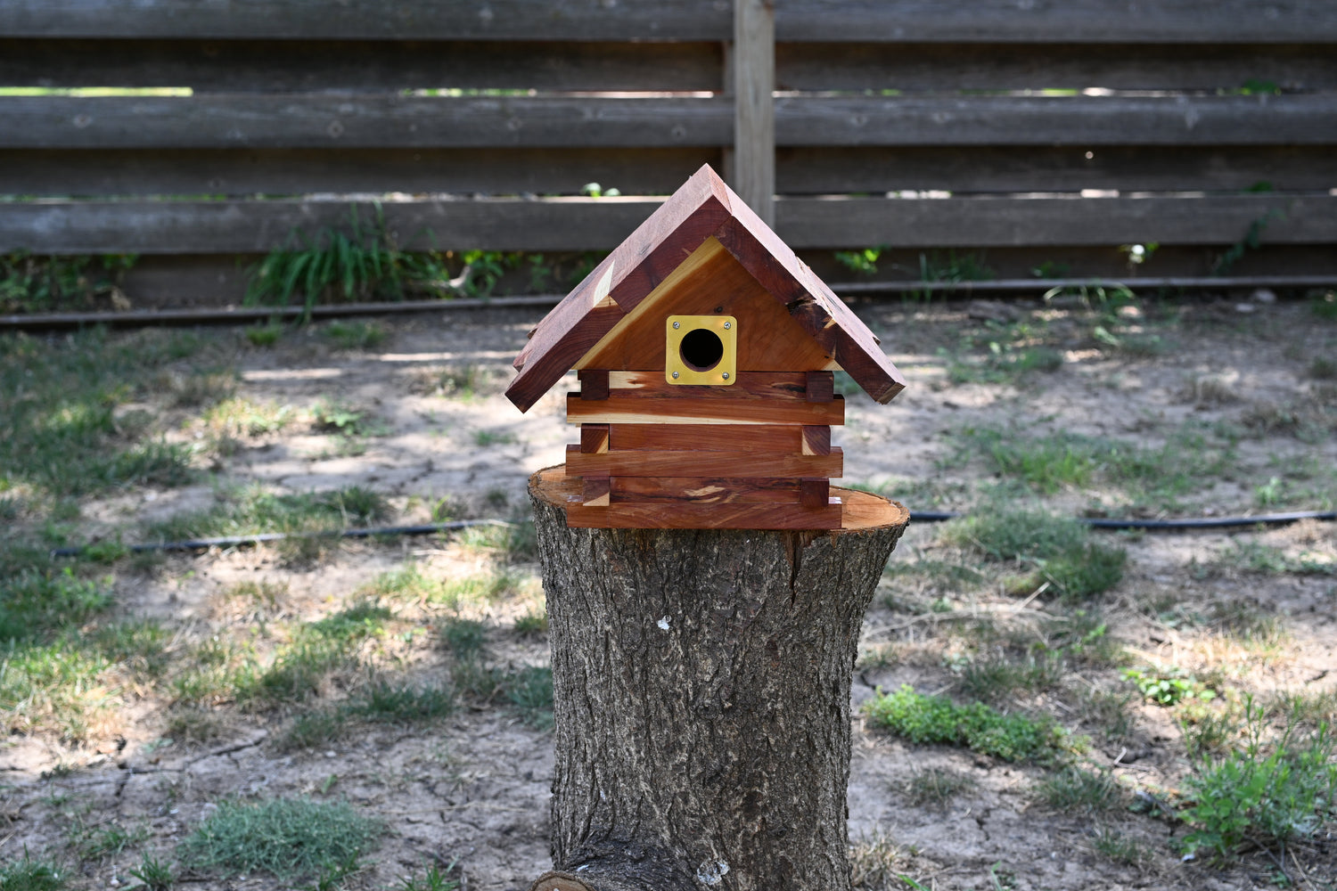Log Cabin Birdhouse 102