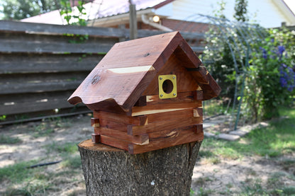 Log Cabin Birdhouse 102
