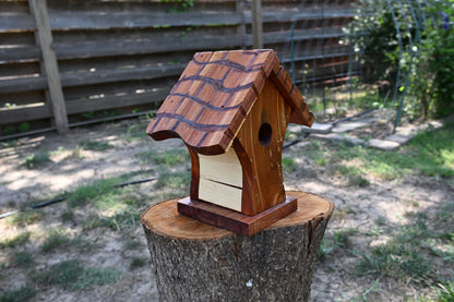 Sleepy Birdhouse 201