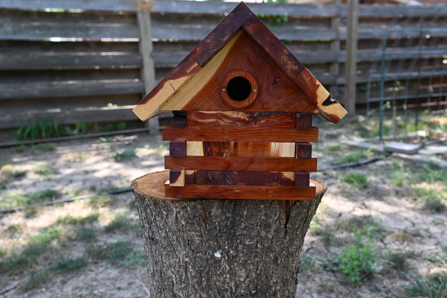 Log Cabin Birdhouse 103